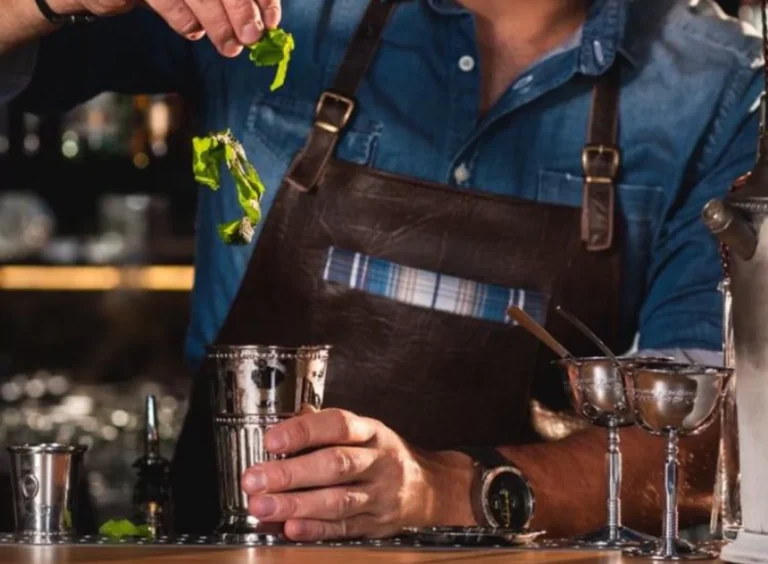 cocktail-catering-6811d613a23ca